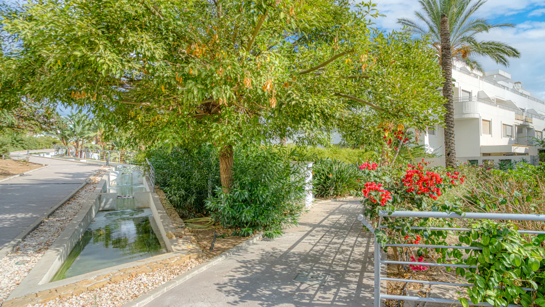 Fantastic east-facing duplex penthouse with solarium and stunning sunset views in La Cala Golf Resort, Mijas Costa