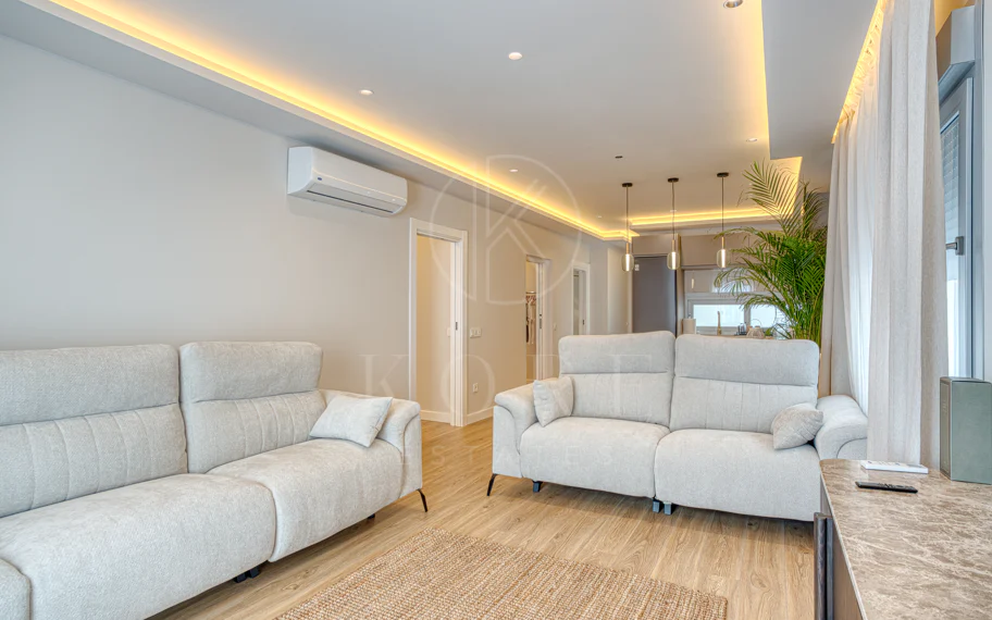 Fantastic east-facing duplex penthouse with solarium and stunning sunset views in La Cala Golf Resort, Mijas Costa