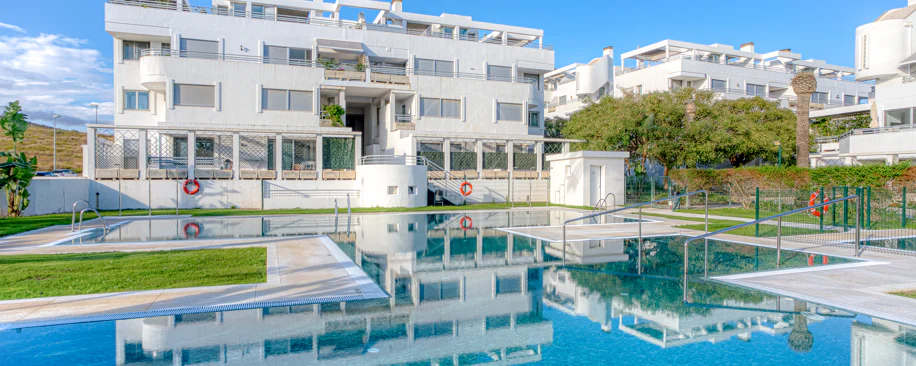 Fantastic east-facing duplex penthouse with solarium and stunning sunset views in La Cala Golf Resort, Mijas Costa
