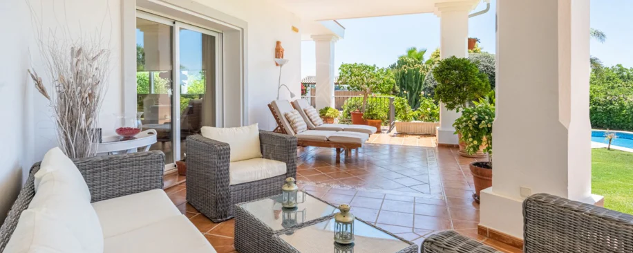 Andalusian luxury villa in El Paraiso Alto