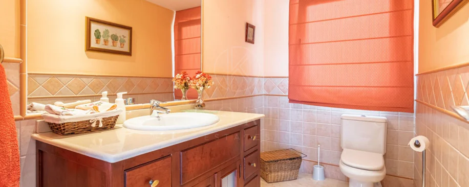 Andalusian luxury villa in El Paraiso Alto