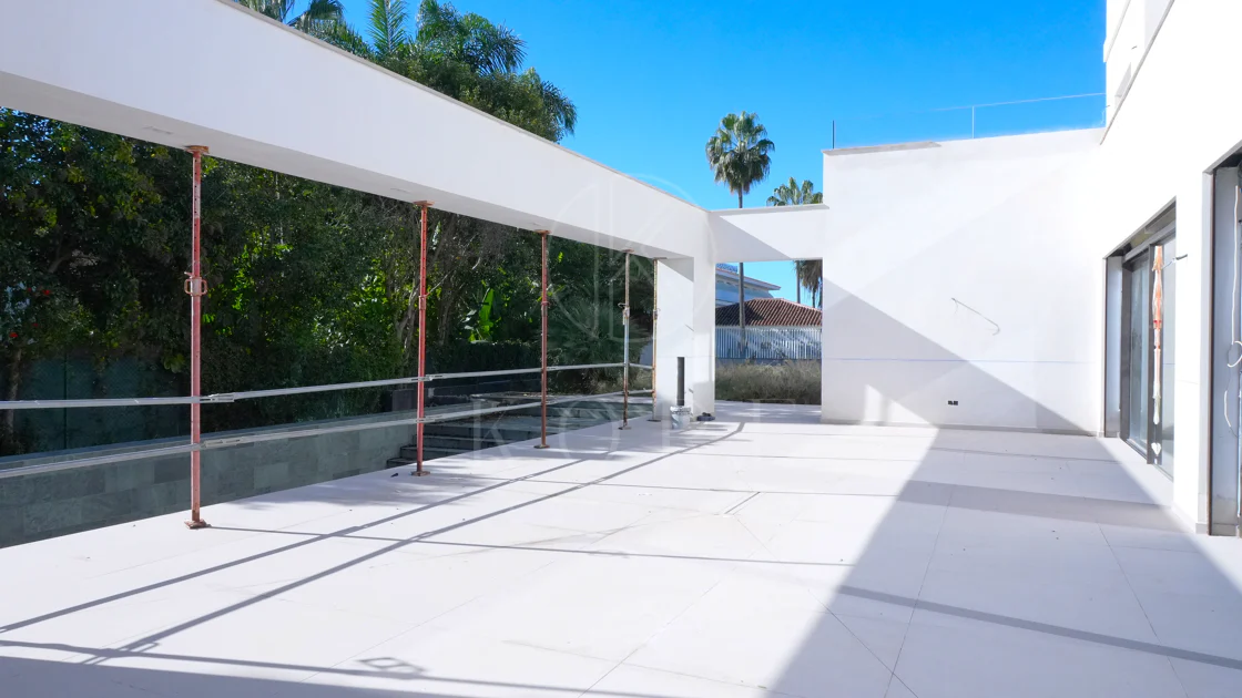 Villa Maya - a magnificent four bedroom modern villa, under construction in Guadalmina Baja