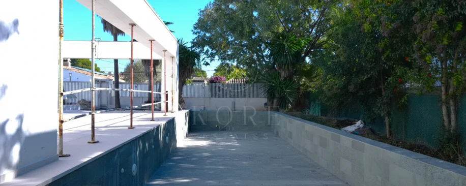 Villa Maya - a magnificent four bedroom modern villa, under construction in Guadalmina Baja