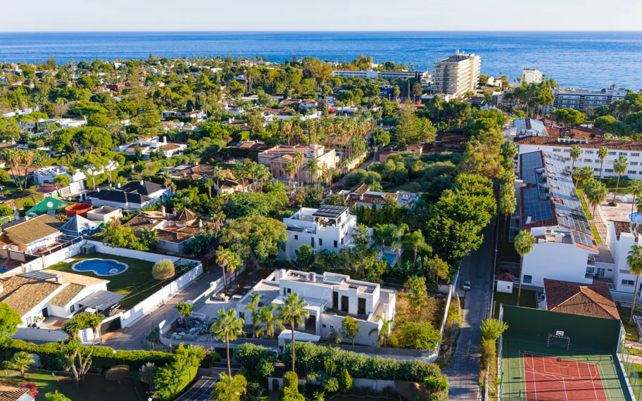 Villa Maya - a magnificent four bedroom modern villa, under construction in Guadalmina Baja