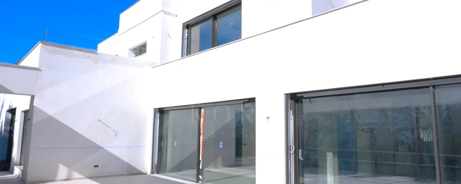 Villa Maya - a magnificent four bedroom modern villa, under construction in Guadalmina Baja