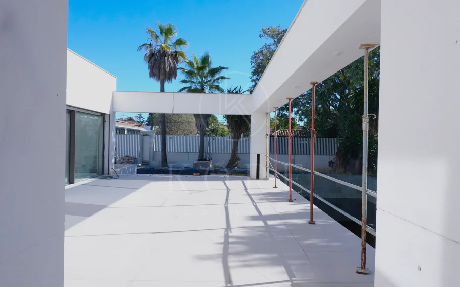 Villa Maya - a magnificent four bedroom modern villa, under construction in Guadalmina Baja