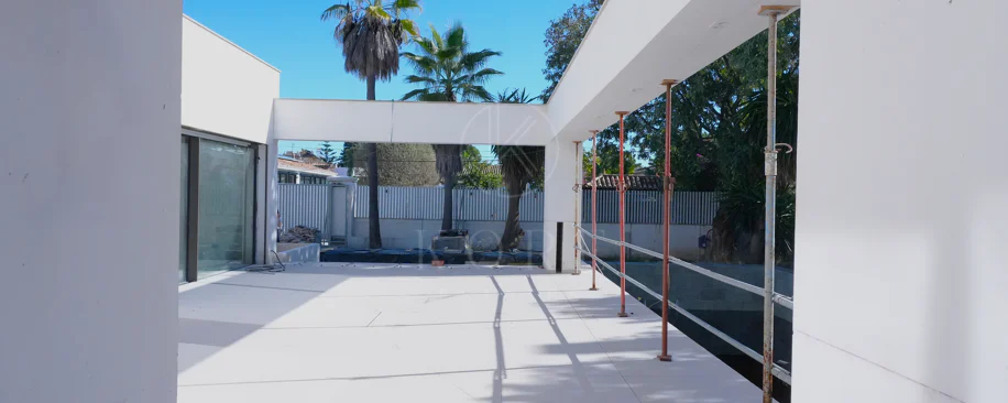 Villa Maya - a magnificent four bedroom modern villa, under construction in Guadalmina Baja