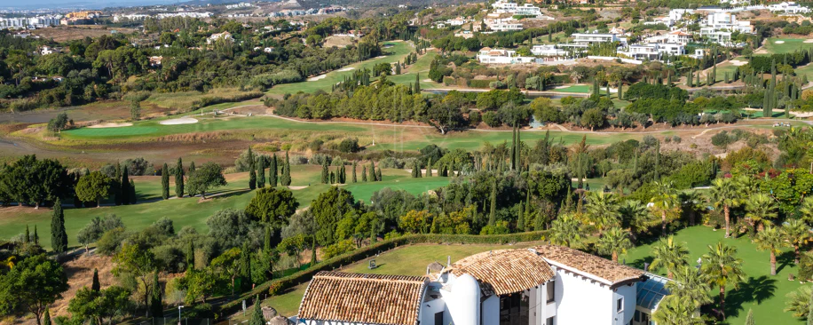 Luxury Villa in Los Flamingos, Benahavis – Exclusive 8-Bedroom Residence with Sea Views