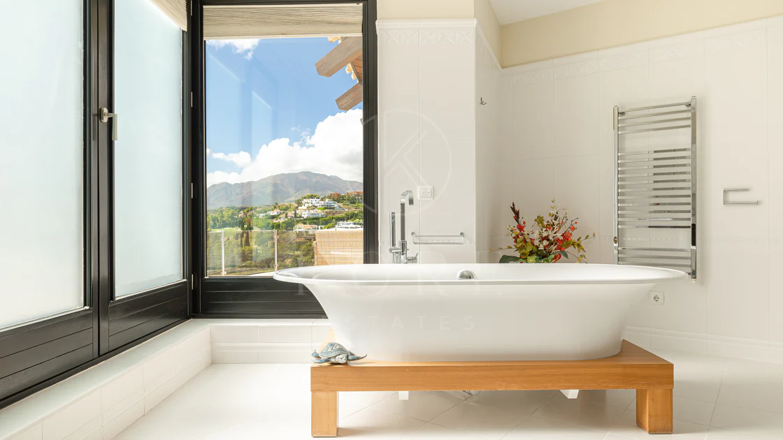 Luxury Villa in Los Flamingos, Benahavis – Exclusive 8-Bedroom Residence with Sea Views