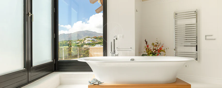 Luxury Villa in Los Flamingos, Benahavis – Exclusive 8-Bedroom Residence with Sea Views