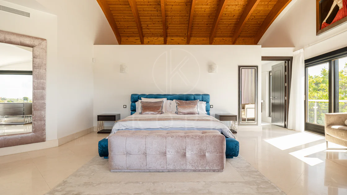 Luxury Villa in Los Flamingos, Benahavis – Exclusive 8-Bedroom Residence with Sea Views