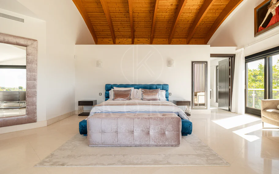 Luxury Villa in Los Flamingos, Benahavis – Exclusive 8-Bedroom Residence with Sea Views