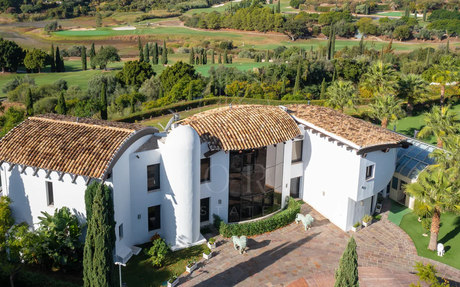 Luxury Villa in Los Flamingos, Benahavis – Exclusive 8-Bedroom Residence with Sea Views