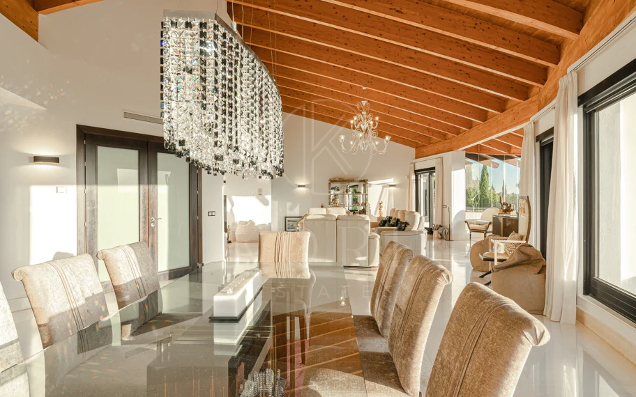 Luxury Villa in Los Flamingos, Benahavis – Exclusive 8-Bedroom Residence with Sea Views