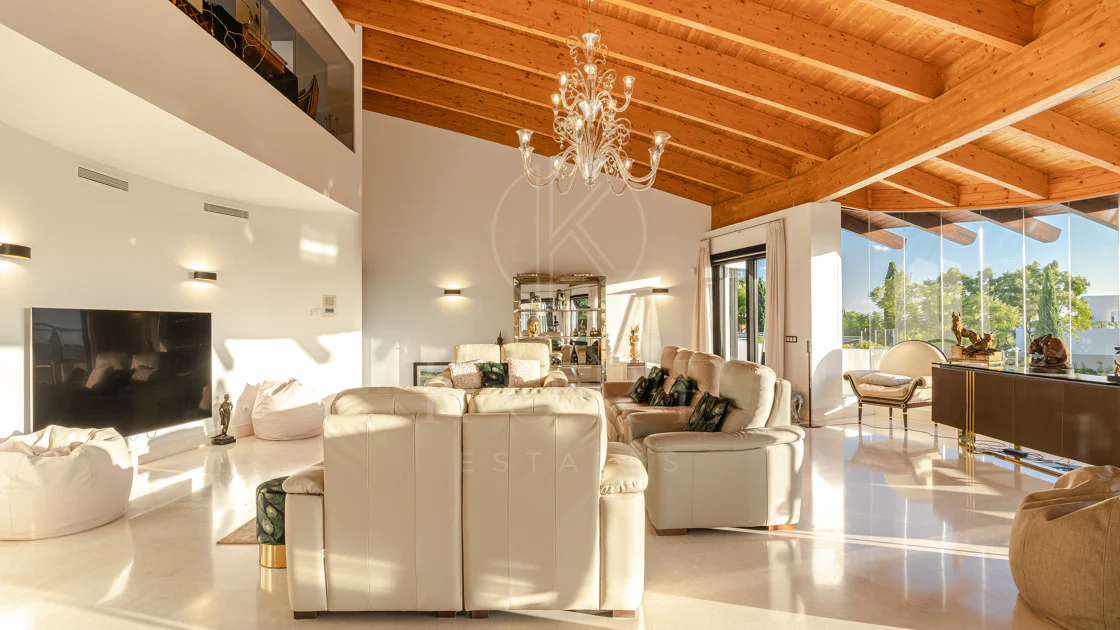 Luxury Villa in Los Flamingos, Benahavis – Exclusive 8-Bedroom Residence with Sea Views