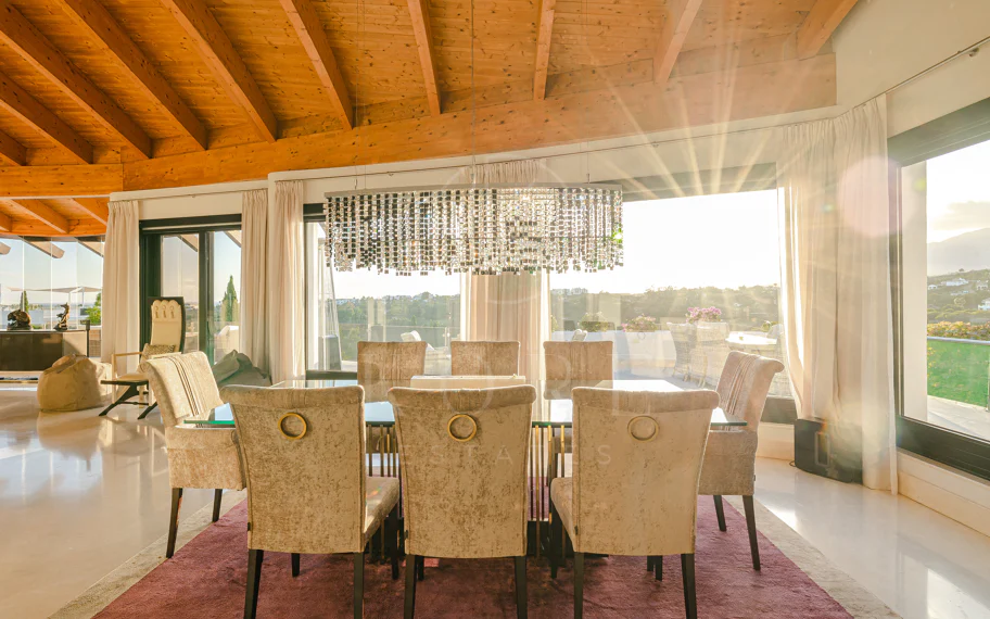 Luxury Villa in Los Flamingos, Benahavis – Exclusive 8-Bedroom Residence with Sea Views