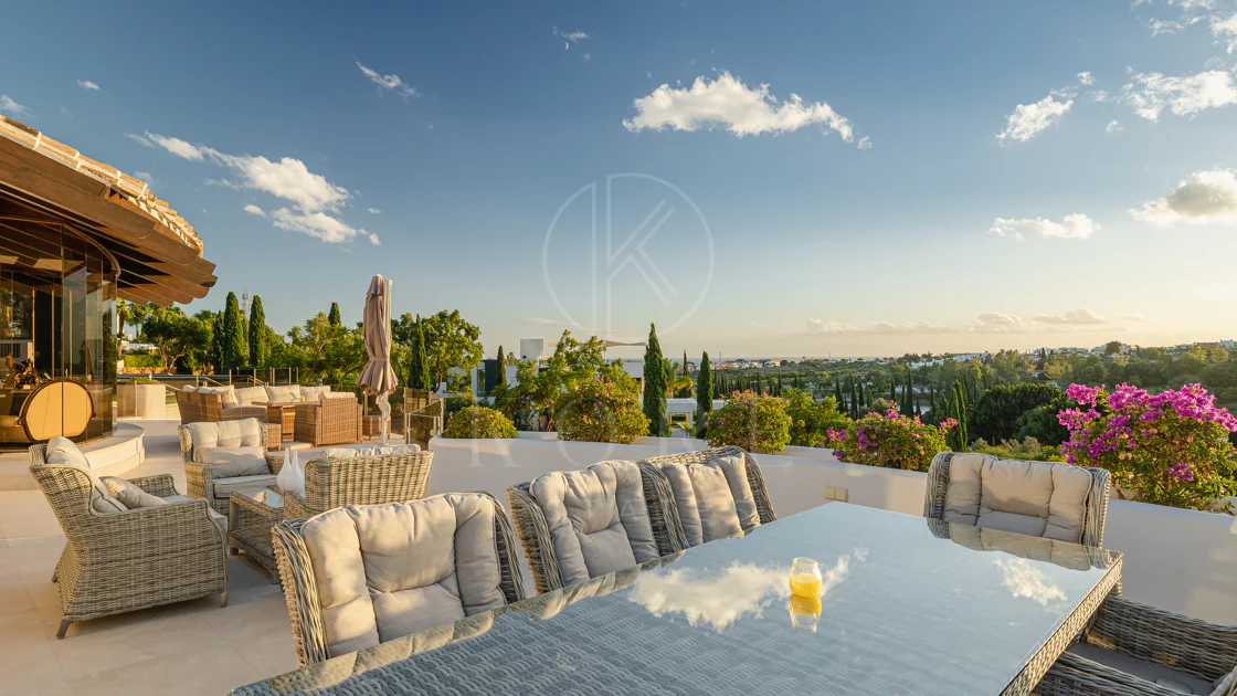 Luxury Villa in Los Flamingos, Benahavis – Exclusive 8-Bedroom Residence with Sea Views