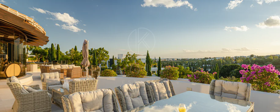Luxury Villa in Los Flamingos, Benahavis – Exclusive 8-Bedroom Residence with Sea Views