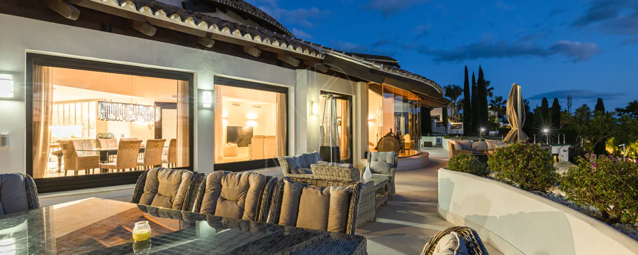 Luxury Villa in Los Flamingos, Benahavis – Exclusive 8-Bedroom Residence with Sea Views
