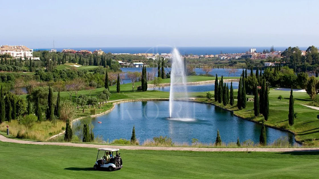 Exquisite New Frontline Golf Villa Project in Los Flamingos, Benahavis