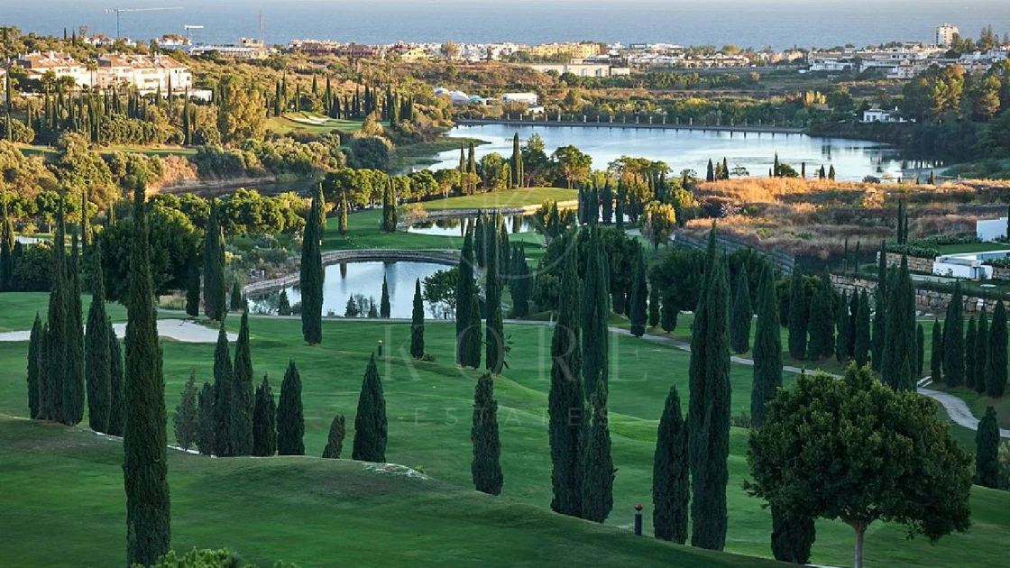 Exquisite New Frontline Golf Villa Project in Los Flamingos, Benahavis