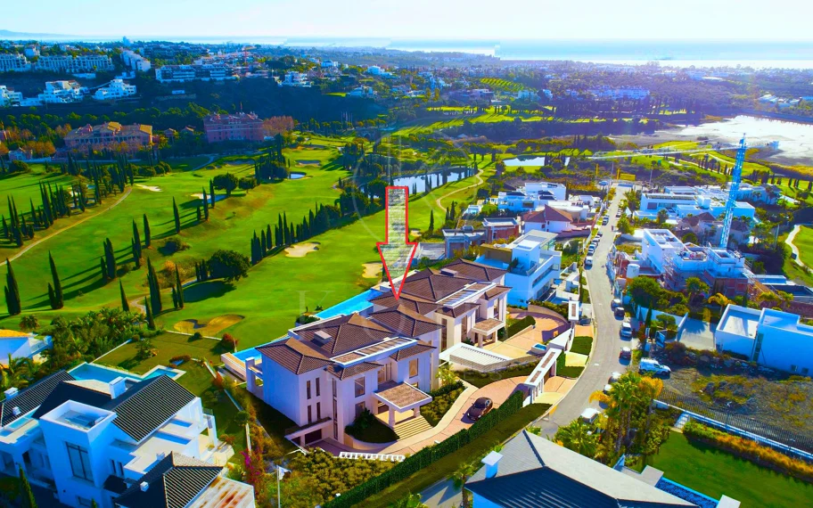 Exquisite New Frontline Golf Villa Project in Los Flamingos, Benahavis