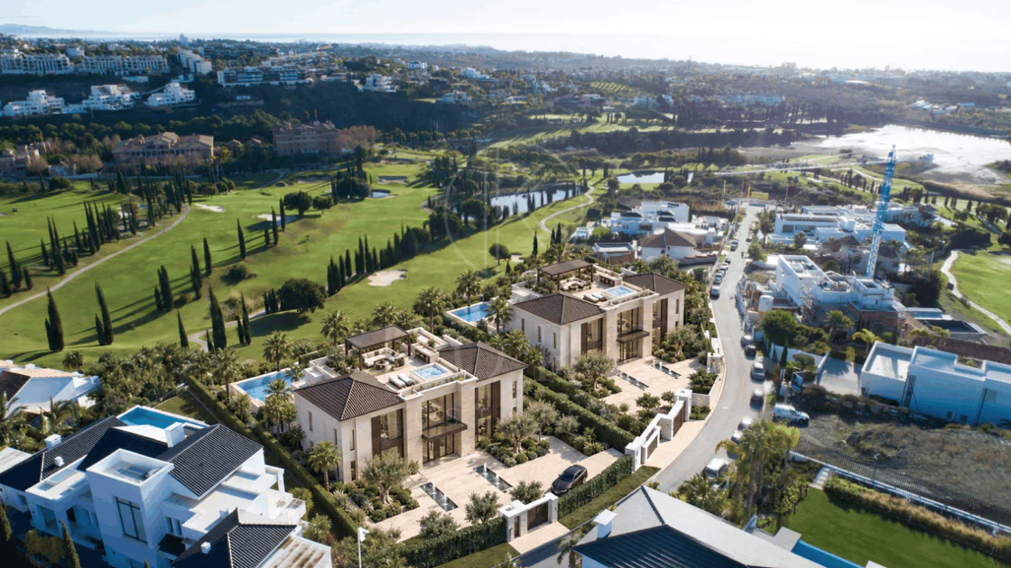 Exquisite New Frontline Golf Villa Project in Los Flamingos, Benahavis
