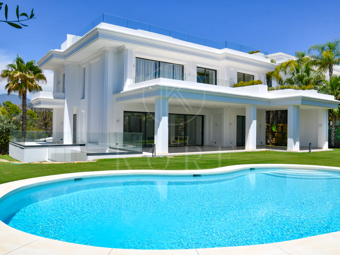 EXCLUSIVE DETACHED VILLAS IN LOMAS DE MARBELLA CLUB