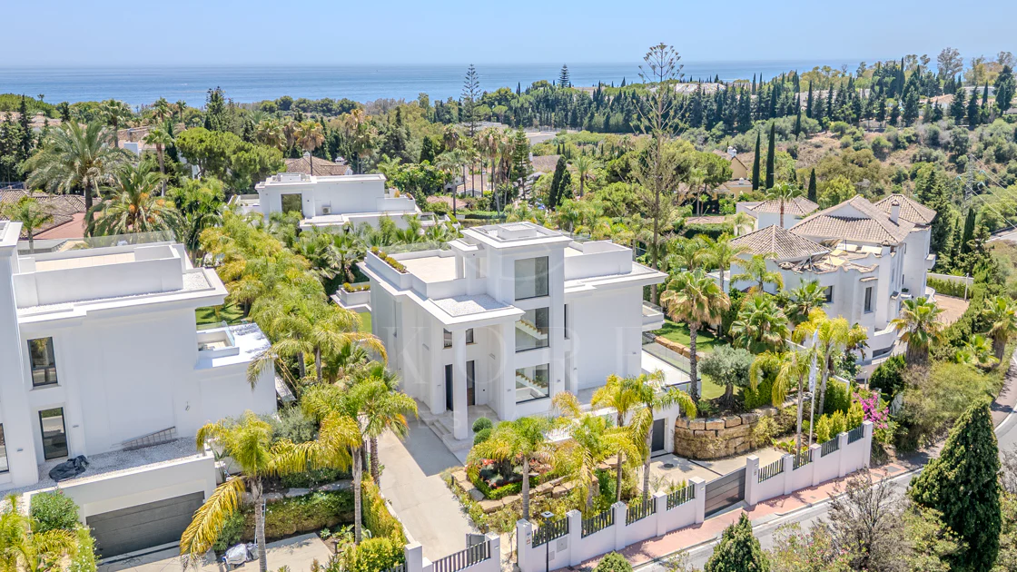 VILE EXCLUSIVE INDEPENDENTE ÎN LOMAS DE MARBELLA CLUB