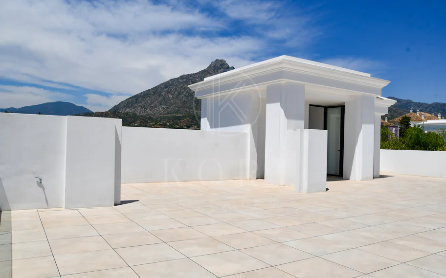 EXCLUSIVE DETACHED VILLAS IN LOMAS DE MARBELLA CLUB