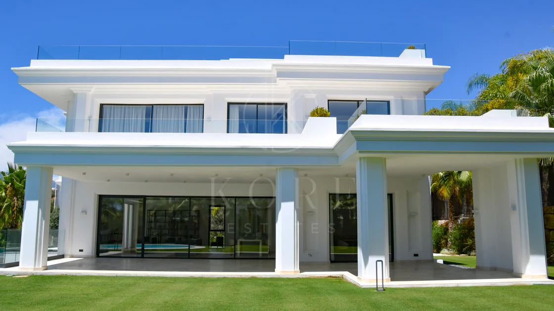 VILE EXCLUSIVE INDEPENDENTE ÎN LOMAS DE MARBELLA CLUB
