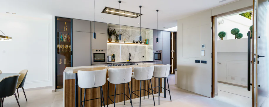 Elegant Renovated Townhouse on Frontline La Quinta Golf with Spectacular Views