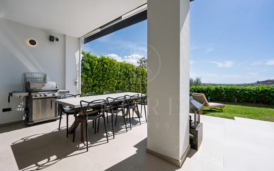 Elegant Renovated Townhouse on Frontline La Quinta Golf with Spectacular Views