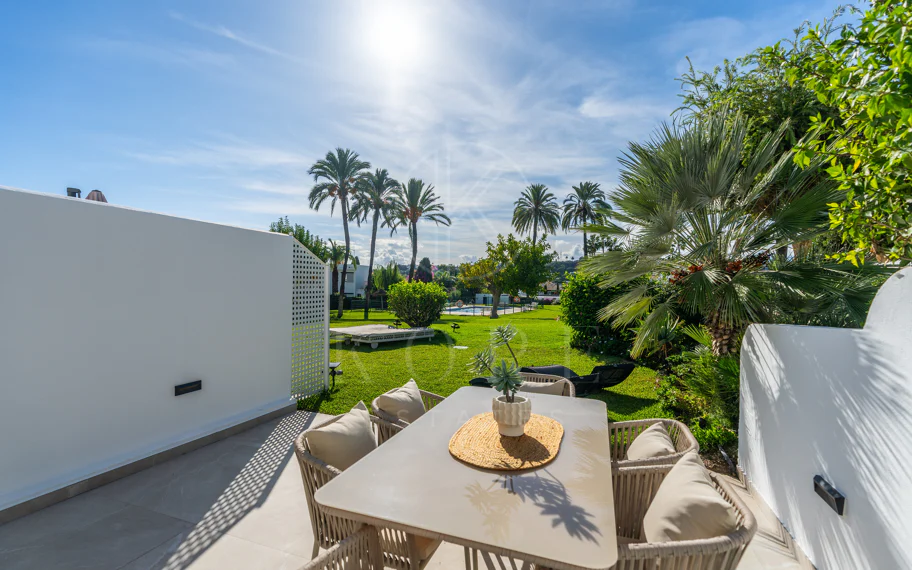 Casa Preciosa, a fully refurbished 4-bedroom, spacious townhouse in The Golf Valley of Nueva Andalucia, Marbella
