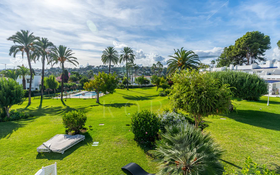 Casa Preciosa, a fully refurbished 4-bedroom, spacious townhouse in The Golf Valley of Nueva Andalucia, Marbella