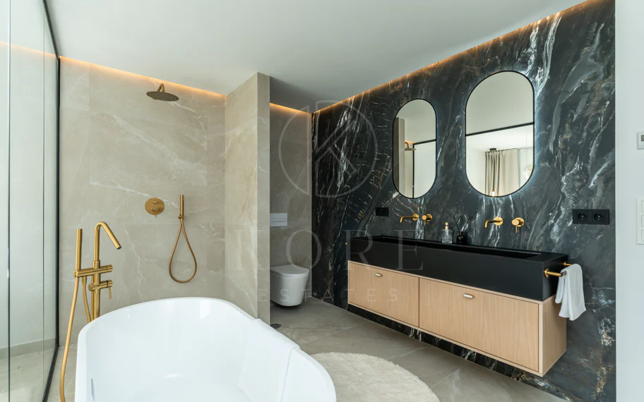 Casa Preciosa, a fully refurbished 4-bedroom, spacious townhouse in The Golf Valley of Nueva Andalucia, Marbella
