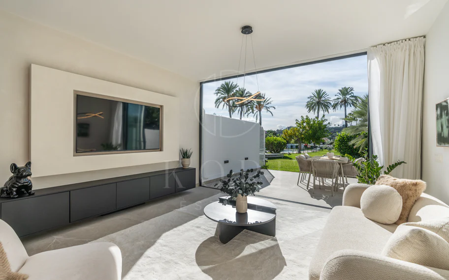 Casa Preciosa, a fully refurbished 4-bedroom, spacious townhouse in The Golf Valley of Nueva Andalucia, Marbella
