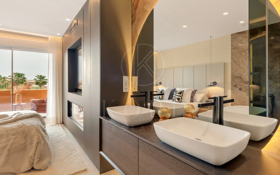 Mediterranean Elegance in Los Granados del Mar