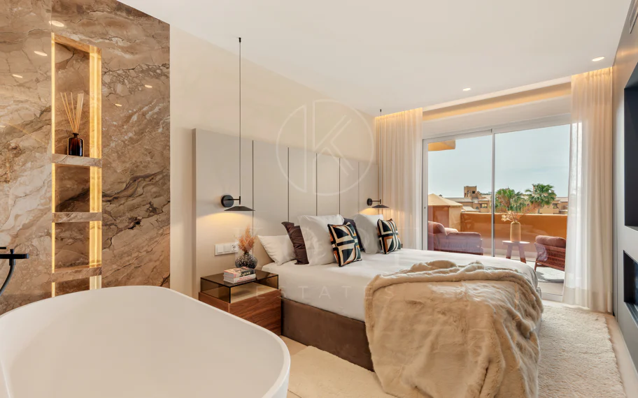 Mediterranean Elegance in Los Granados del Mar
