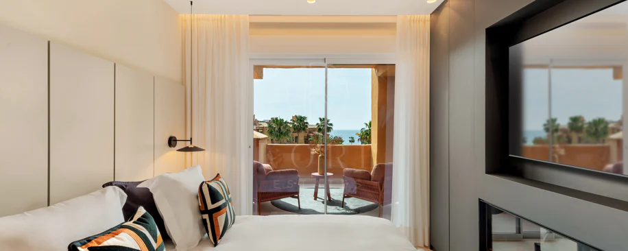 Elegancia Mediterránea en Los Granados del Mar