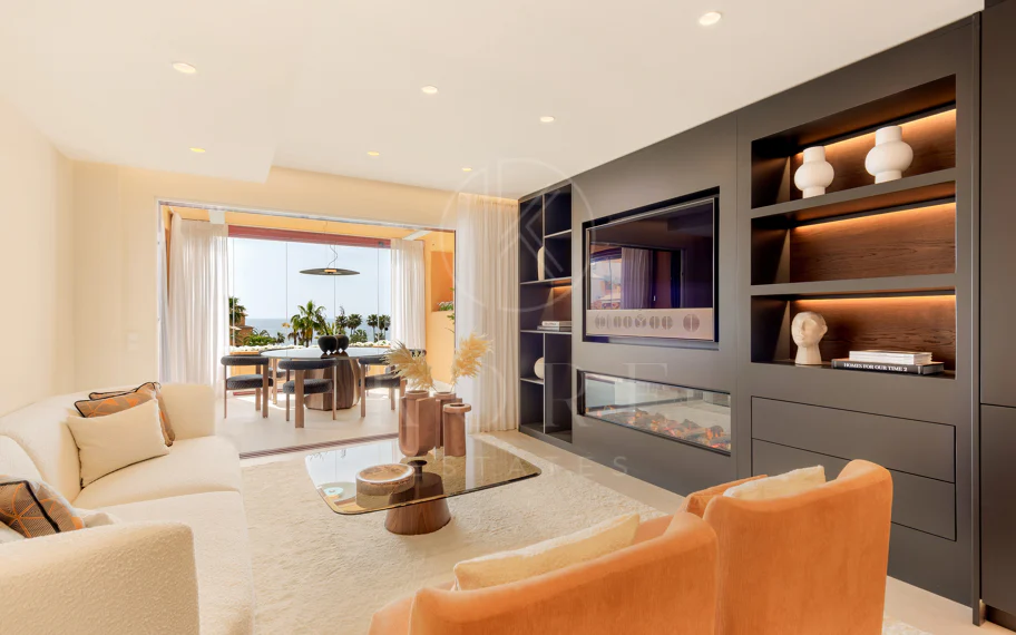 Mediterranean Elegance in Los Granados del Mar