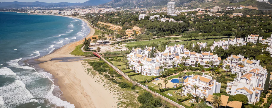 Exclusivo apartamento Reformado en Palm Beach, Los Monteros, primera línea de playa