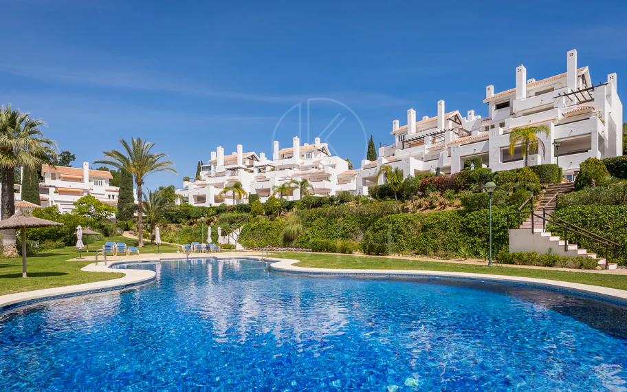 Exclusive apartment Reformed in Palm Beach, Los Monteros, beachfront