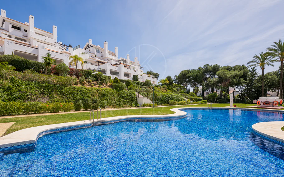 Exclusive apartment Reformed in Palm Beach, Los Monteros, beachfront
