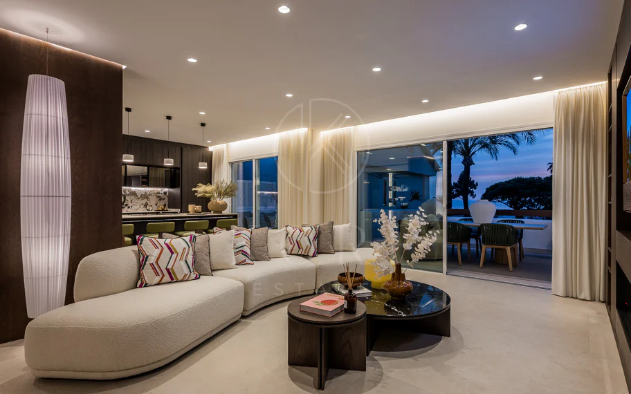 Exclusive apartment Reformed in Palm Beach, Los Monteros, beachfront