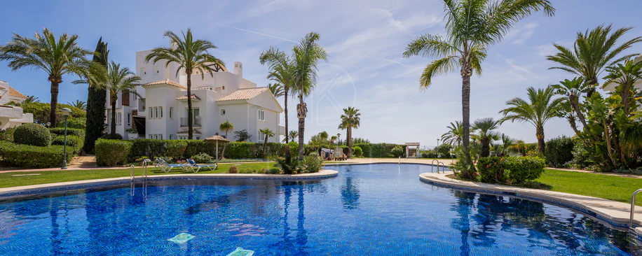 Exclusivo apartamento Reformado en Palm Beach, Los Monteros, primera línea de playa