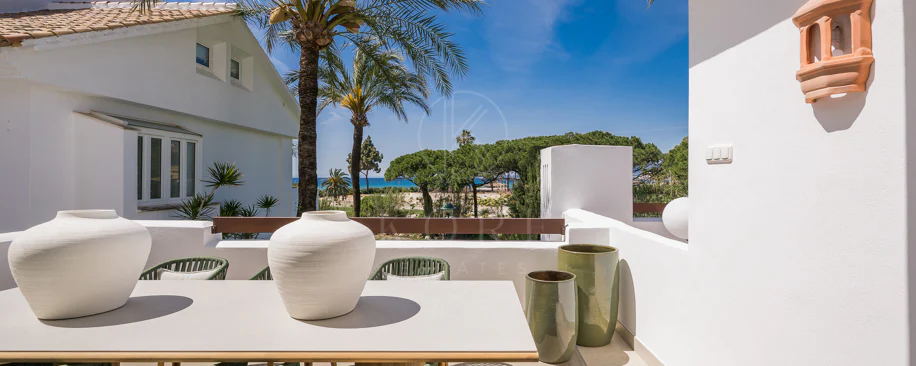 Exclusivo apartamento Reformado en Palm Beach, Los Monteros, primera línea de playa