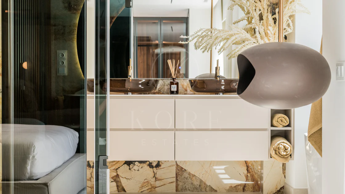 Exclusivo apartamento Reformado en Palm Beach, Los Monteros, primera línea de playa