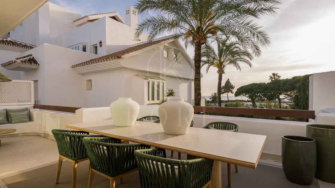 Exclusivo apartamento Reformado en Palm Beach, Los Monteros, primera línea de playa
