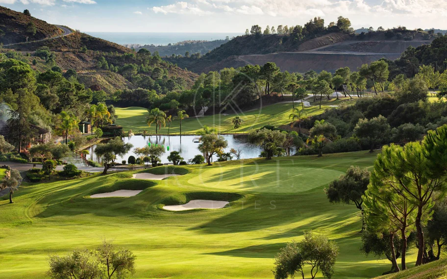 Exquisite Six-Bedroom Luxury Villa Project in Marbella Club Golf Resort